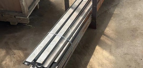 管子Φ63.5×4 ，材質12Cr1MoVG，用于低溫再熱器